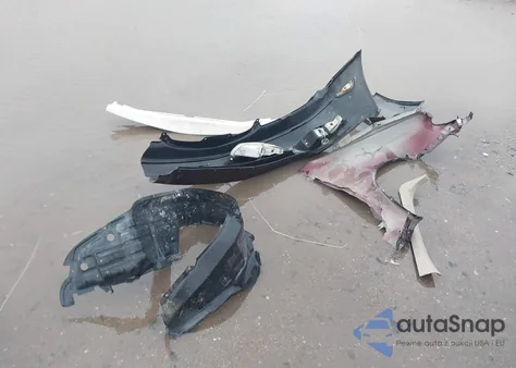 2001 Infiniti I30 Luxury z USA, uszkodzony, nr VIN JNKCA31A11T037057